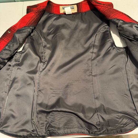 Stormy Kromer Red Black Plaid Wool Blend Vest Womens Size Small Pockets Snaps - Picture 7 of 9